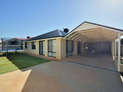 15 Godenzi Street, Broadwood