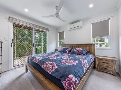 6A Yachtsman Parade, Cannonvale