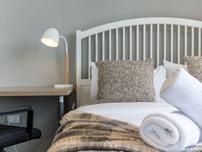 705 / 6 Galloway Street, Mascot