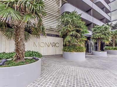 417 / 74 Queens Road, Melbourne