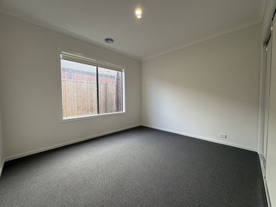 17 Shiraz Avenue, Fraser Rise