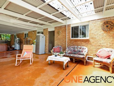 1 Clarendon Crescent, Basin View