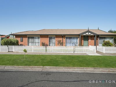 38 Golden Square Crescent, Hoppers Crossing
