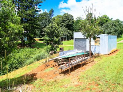 93 Western Avenue, Montville