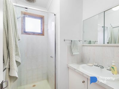 7 / 9 Crusoe Road, Kangaroo Flat