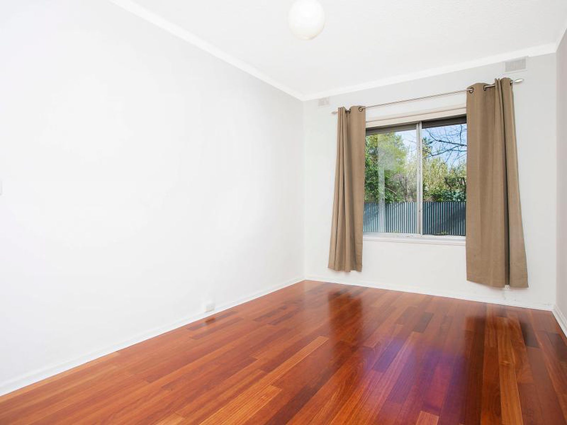 4 / 27 Victoria Street, Goodwood
