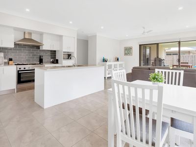 12 Sunwood Crescent, Maudsland