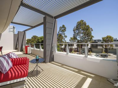 202 / 19 The Circus, Burswood