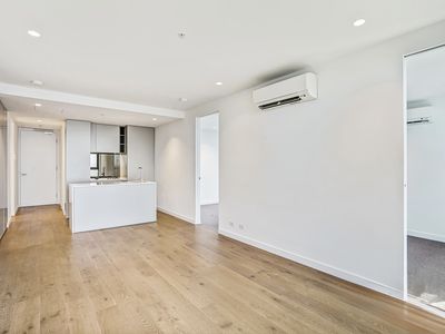 7202 / 462 Elizabeth Street, Melbourne