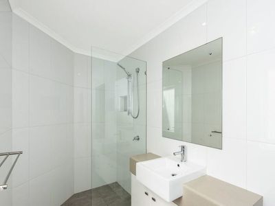 2 / 216 Arcadia Dr, Shoalwater