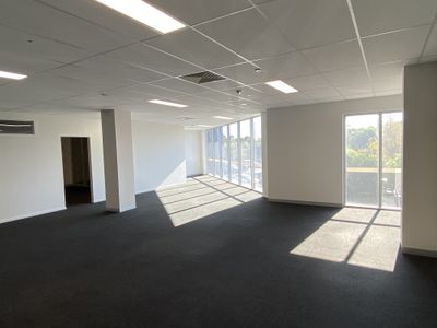 101 / 13 Barnes Place, Werribee