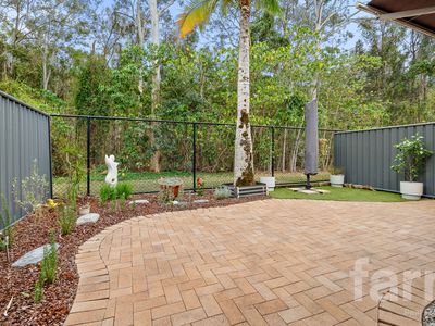 18 / 27 Rain Tree Glen, Coombabah