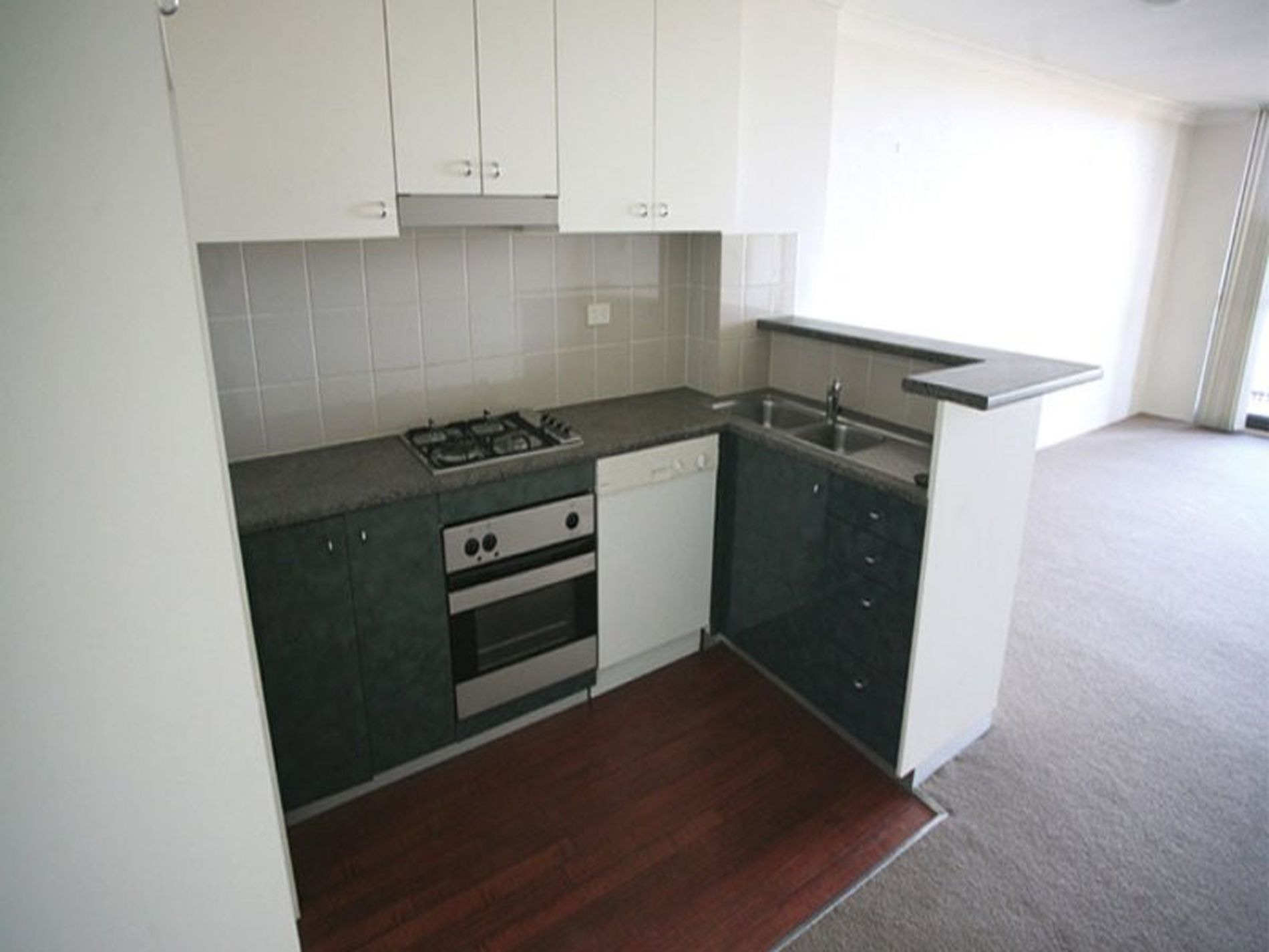 3606 / 177 Mitchell Road, Alexandria
