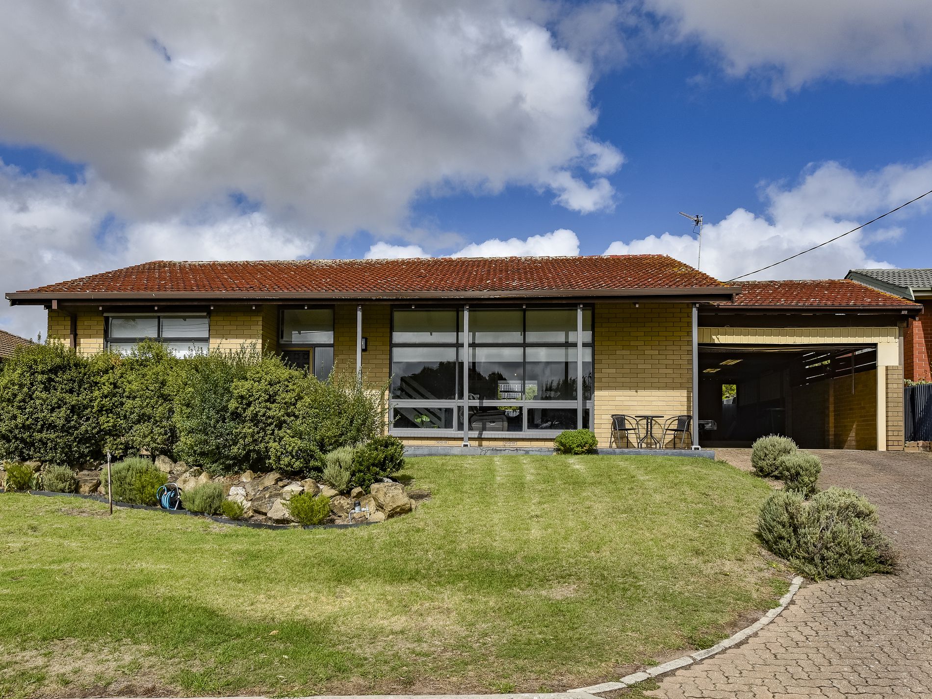 8 Hutchesson Street, Millicent