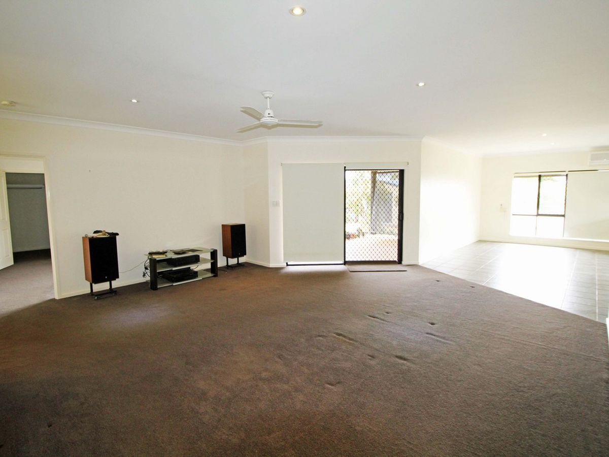 7 Jannina Drive, Atherton