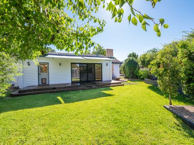 6 GLOUCESTER CRESCENT , Shepparton