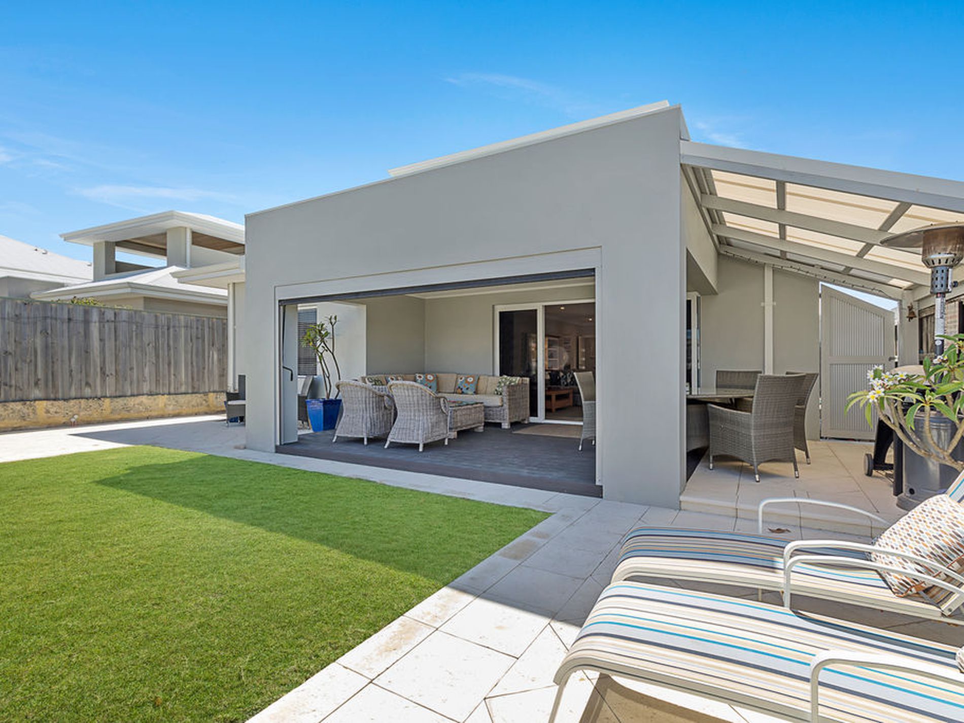 15 Seaside Avenue, Yanchep