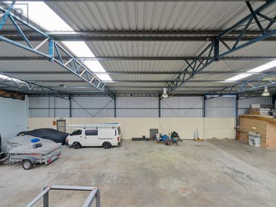 4 / 10 Crompton Road, Rockingham