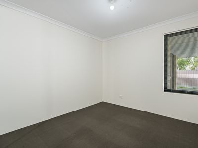 2 / 99 Manning Road, Manning
