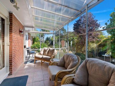 90 Moffat Drive, Lincoln