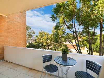 3 / 2 Hayden Place, Botany