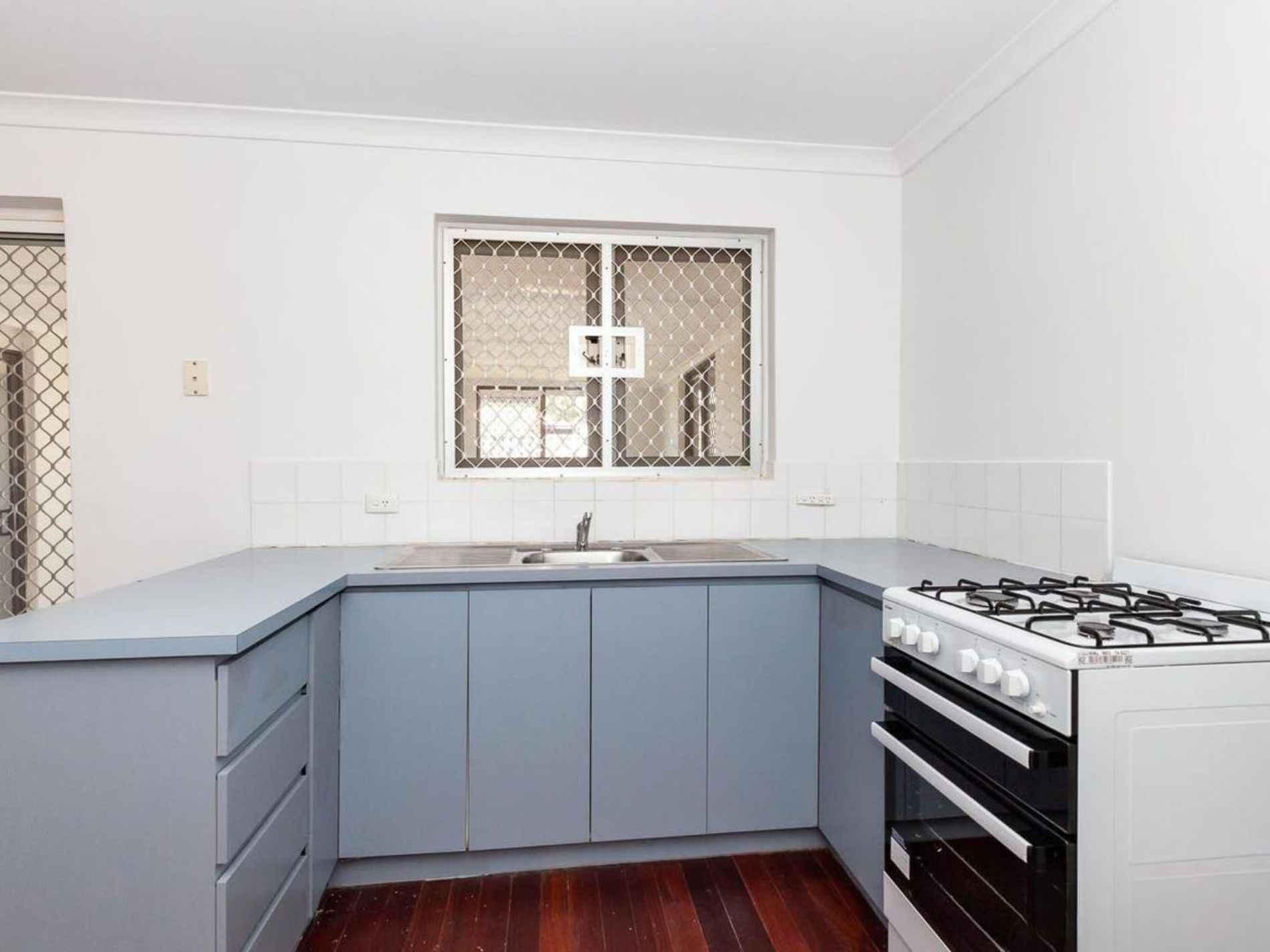 16 Devonshire Tce, Armadale