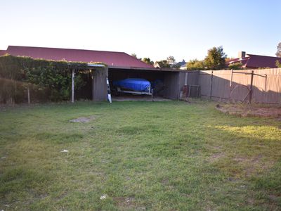 14 Peak Hill Road, Parkes