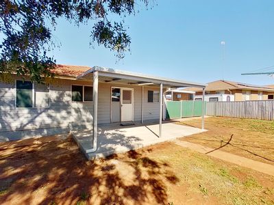 5 Pinnaroo Place, Dubbo