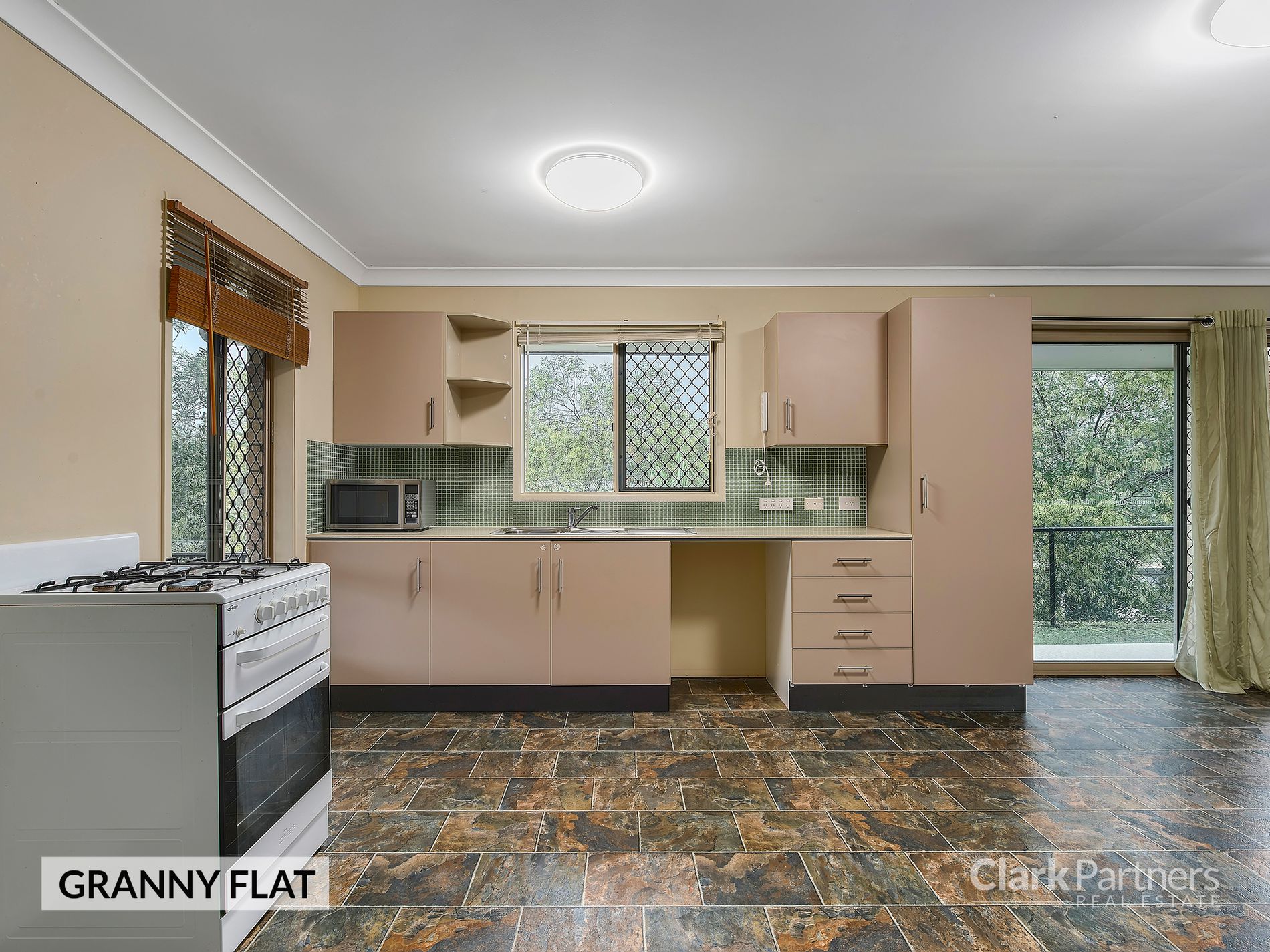 3 Ron Bischof Close, Cashmere