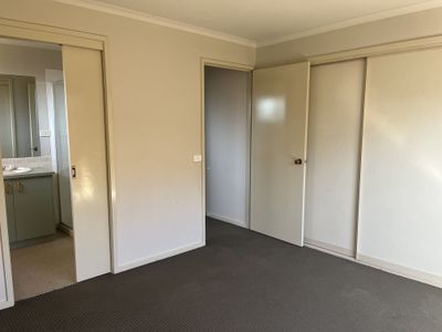 2 Nireeda Close, Moolap