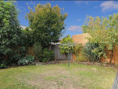 17 Willow Avenue, Glen Waverley