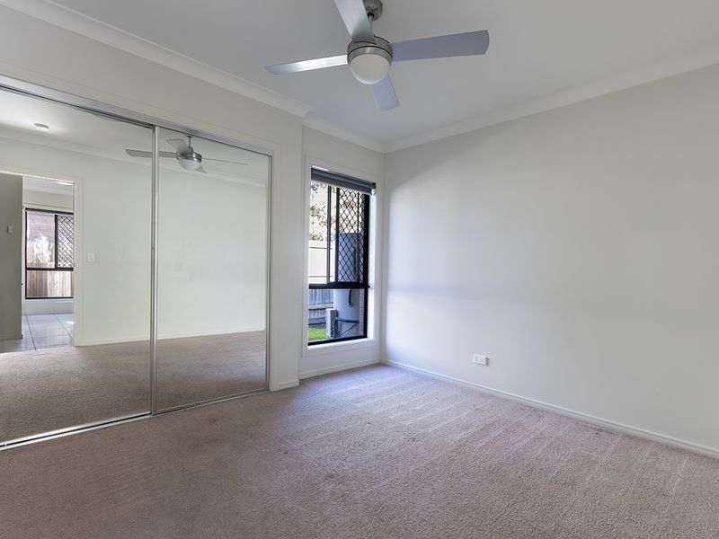 25 Travertine Avenue, Logan Reserve