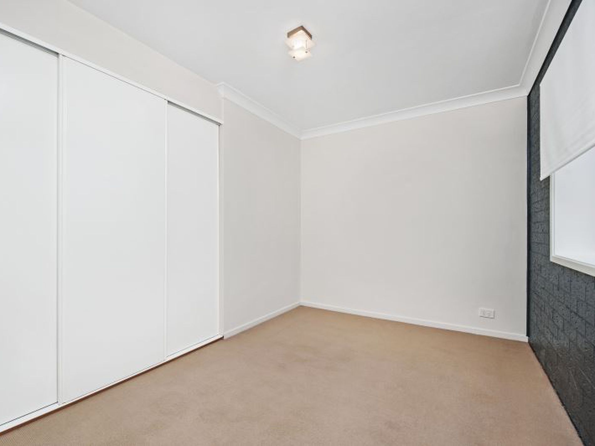 22 Leigh Crescent, Ulladulla