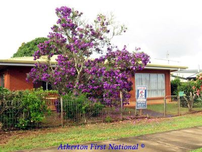 12 Kelly Street, Atherton