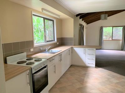 65 Kallista Rd, Rochedale South