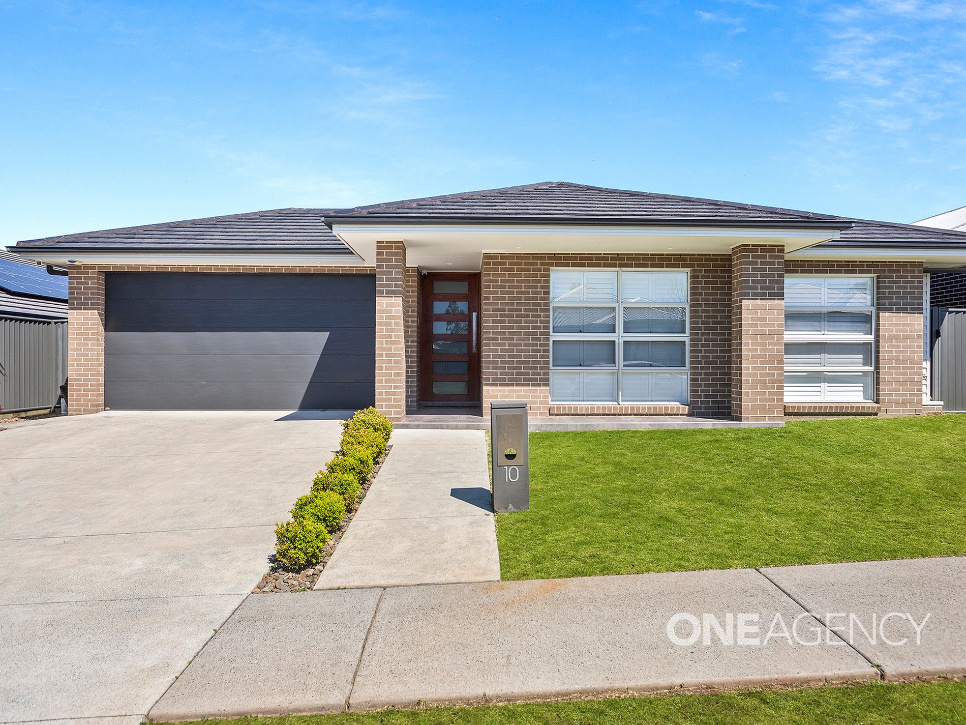 10 Meander Drive, Calderwood