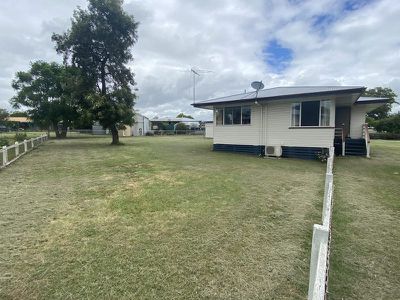 16 Baron Street, Kingaroy