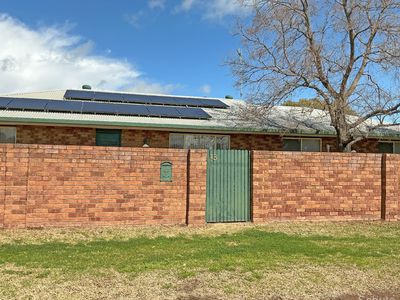 13 Trangie Road, Narromine