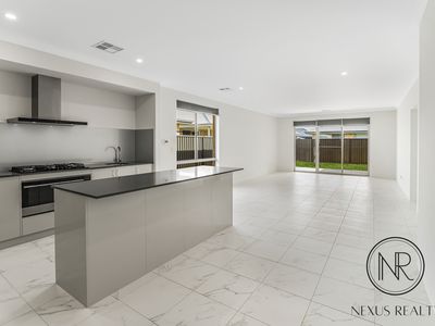 11 Kenchuto Way, Southern River