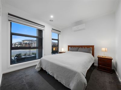 51 Kunlun Crescent, Clyde North