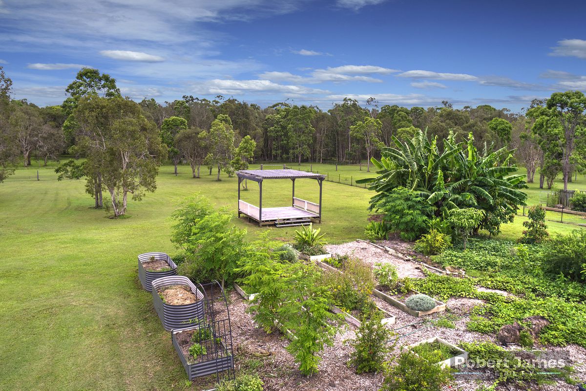 69 Green Gate Road, Cooroibah