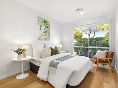 43 Ester Crescent, Clayton South