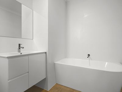 3 / 72 Kingston Street, Oak Flats