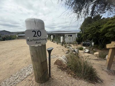 20 Karbeethong Avenue, Mallacoota