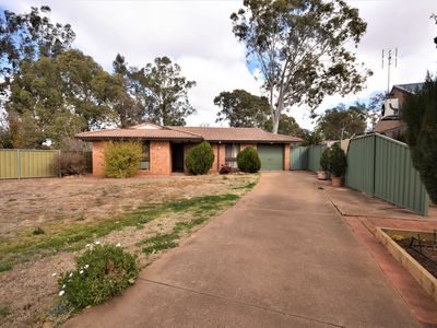 4 Sommerville Place, Dubbo