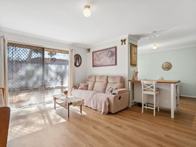 10 Sanford Court, Lockridge
