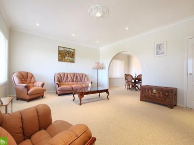 8 Sherwood Pl, Shellharbour