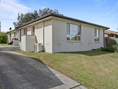 2 / 2 Rodney Close, Lake Munmorah