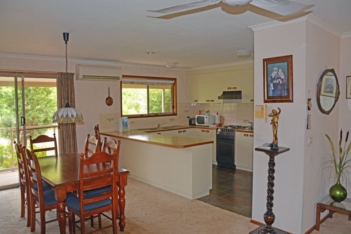 11 Smythe Street, Avenel