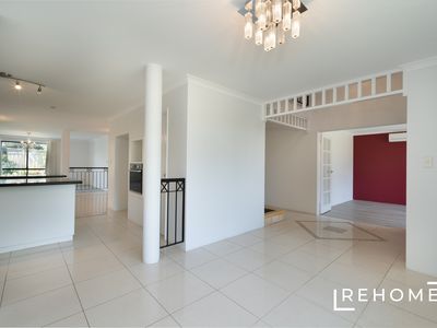 15 THURLOE WAY, Canning Vale